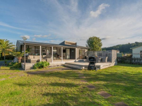 Fun at Whangamata - Whangamata Holiday Home